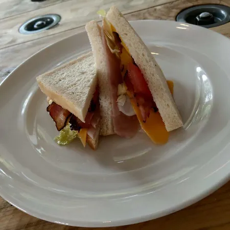 Konukevi A Bistro Dilna Třeboň