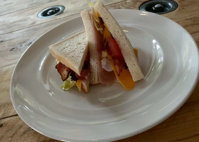 Penzion A Bistro Dílna Třeboň